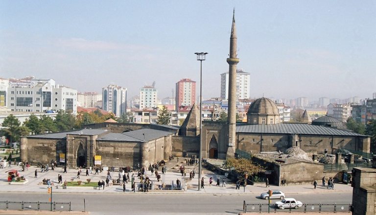 Hunat Hatun Cami (Huand)