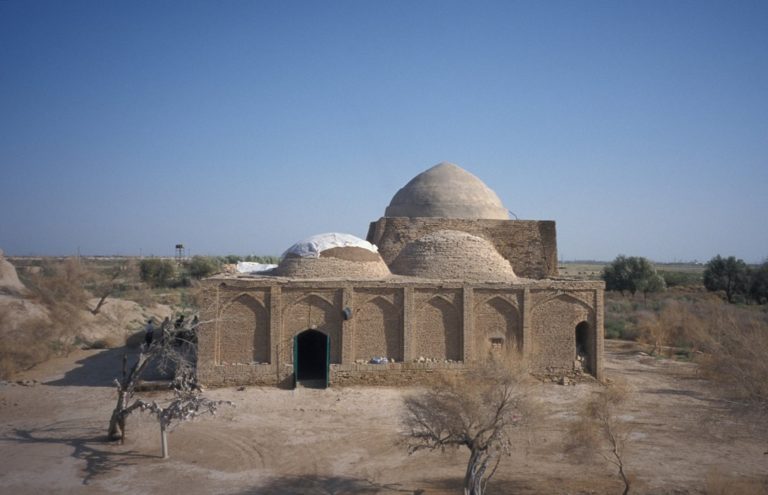 Muhammed İbn Zeyd Türbesi