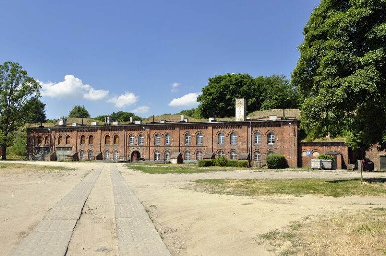 Askeri Mimari Yapı Çeşitleri