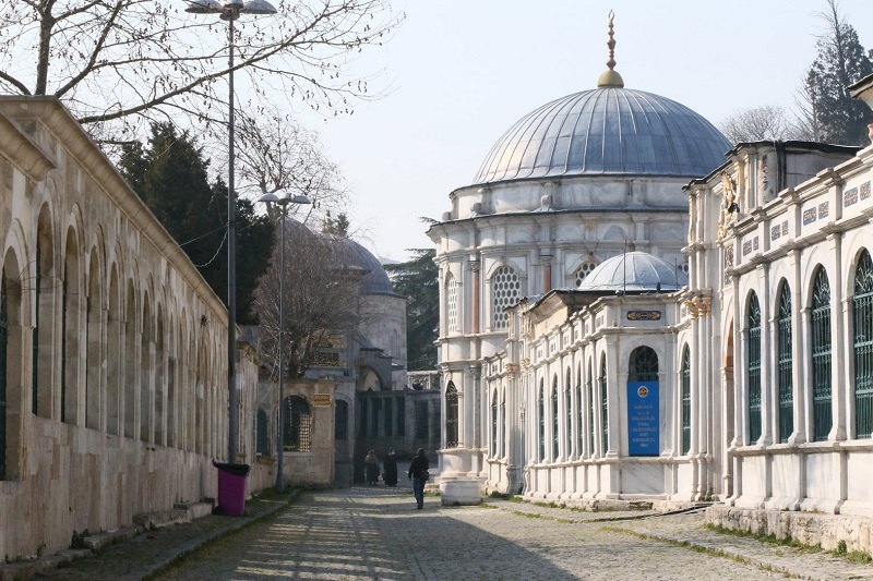 Eyüp Mihrişah Valide Sultan Türbesi İstanbul'un Eyüp semtinde, Bostan İskelesi civarında bulunmaktadır. 